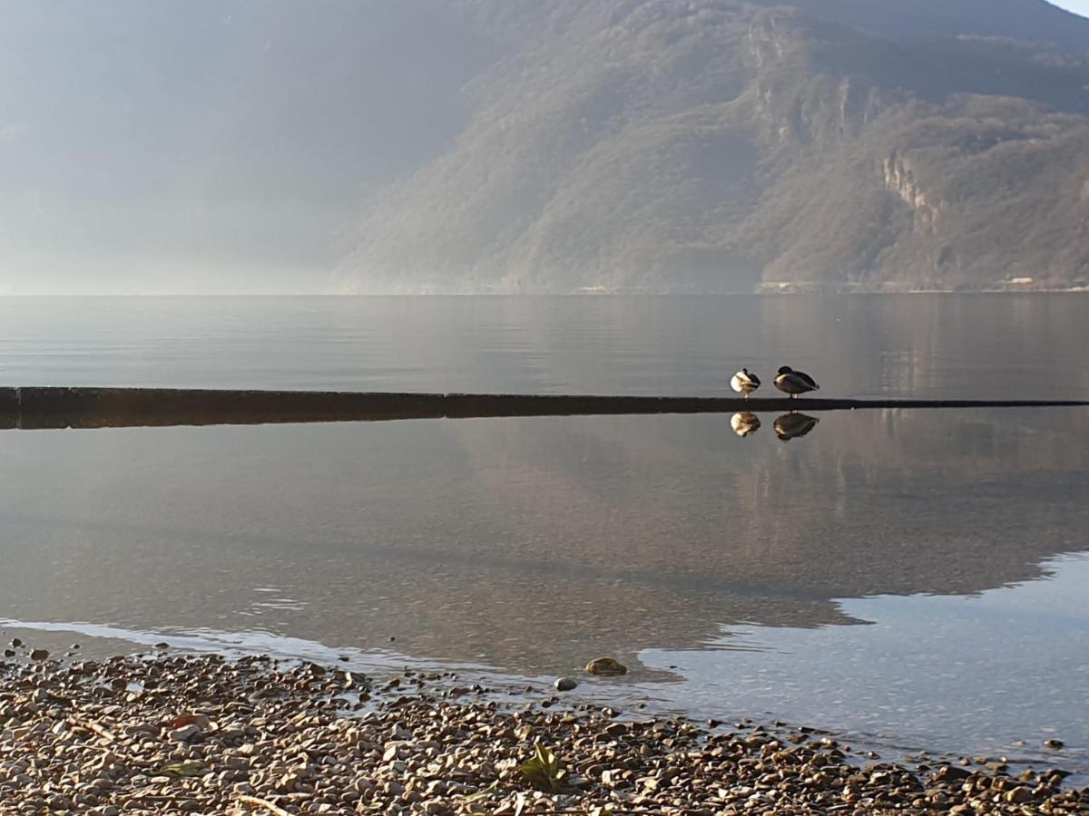 Bilocale Sul Lago Di Como La Ca' Ai Mulen Mandello del Lario Bagian luar foto